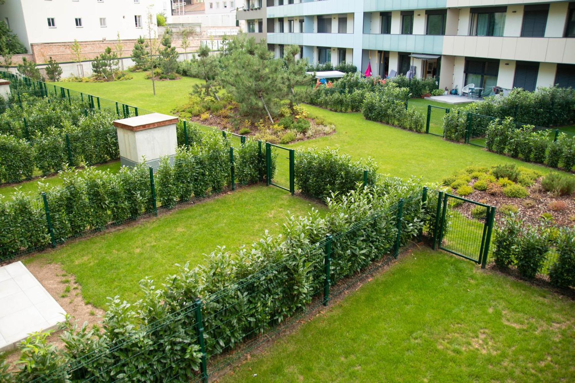 Newly Built Apartment With Balcony, Ac And Free Indoor Garage Prague Exterior photo